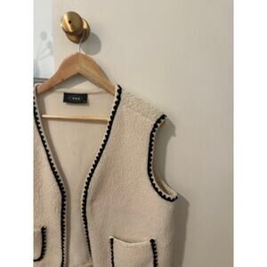 Cider Sherpa Contrast Trim Cropped Vest ✨